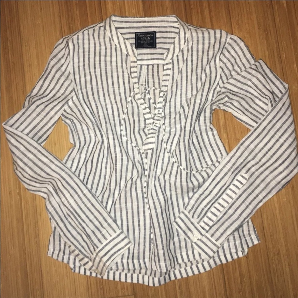 Abercrombie and Fitch nautical seersucker style, extra small blouse